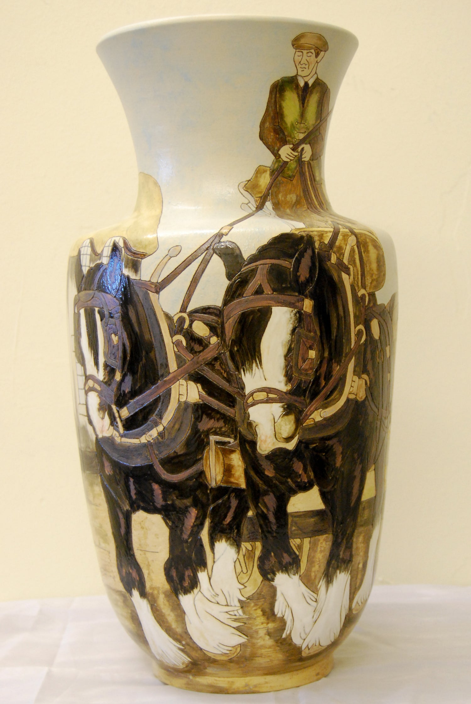 Grotesque birds from the Burslem Pottery studio, in the Martin Brothers register